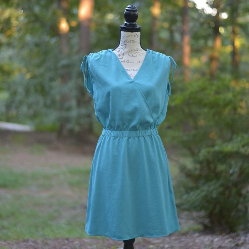 NWT Banana Republic aqua/turquoise dress